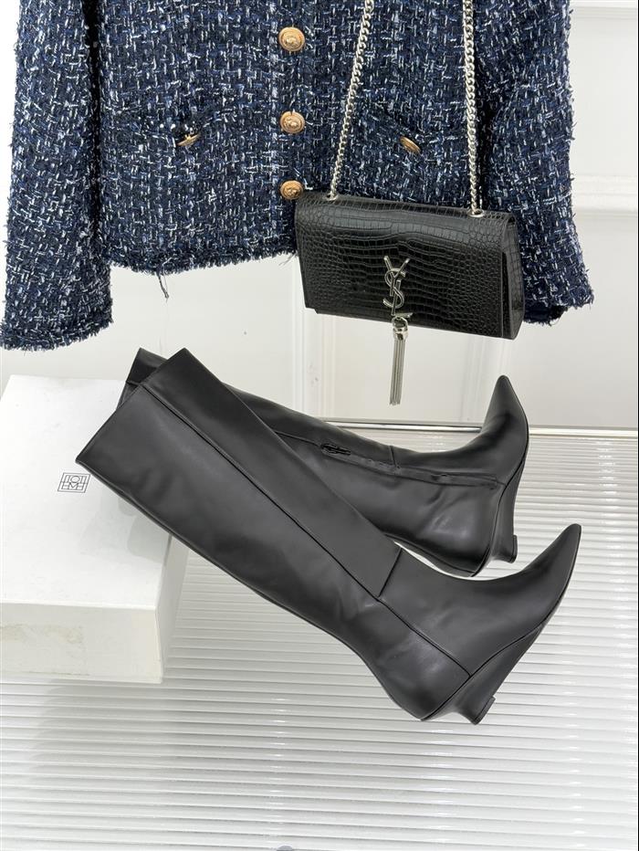 20251128174315827 470